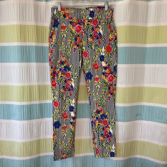 Attyre Woman's Striped Floral Pull On Pants Stretch Ankle Sz 6 - Picture 7 of 7